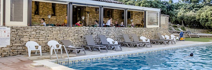 terrasse piscine camping luberon