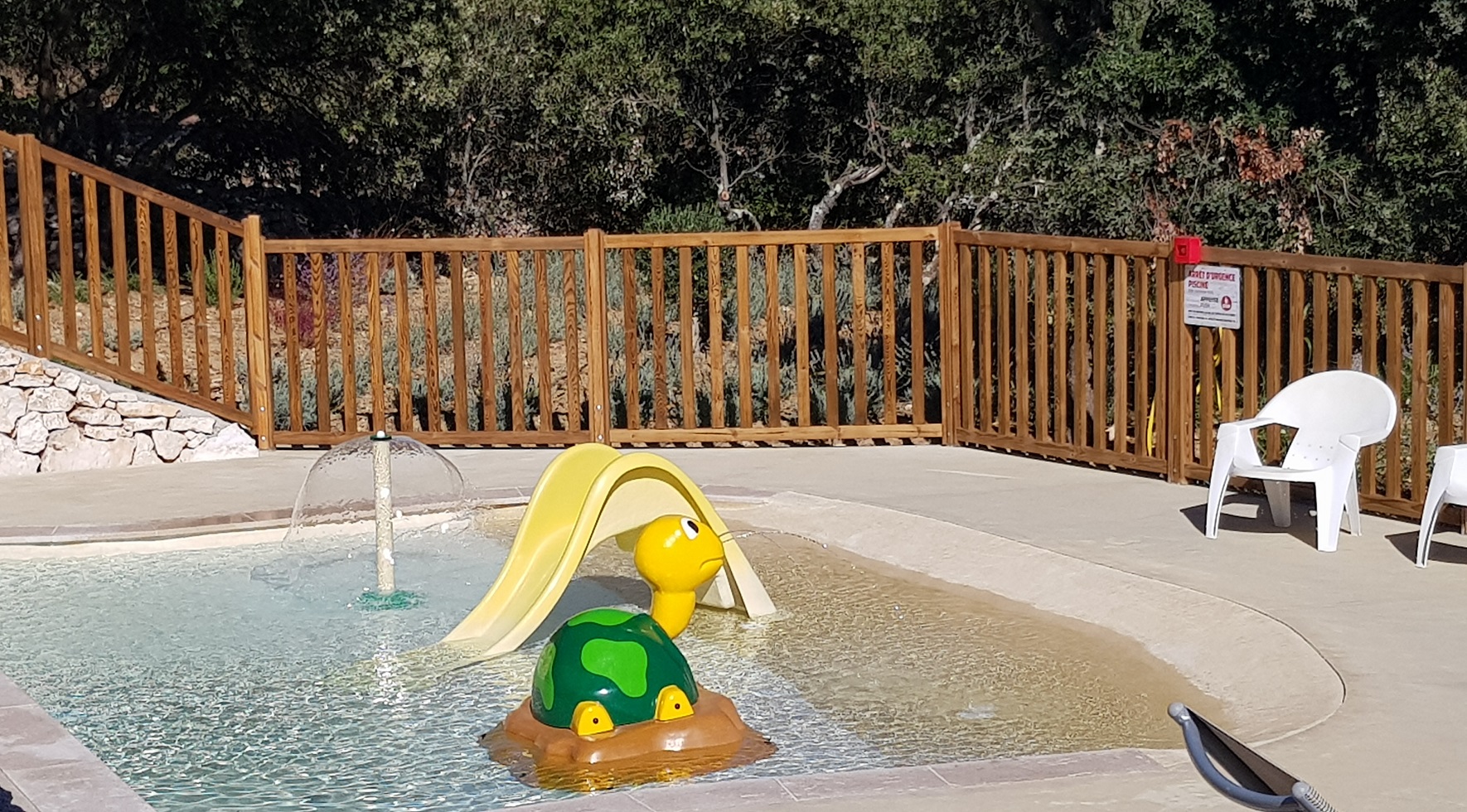pataugeoire piscine camping les sources